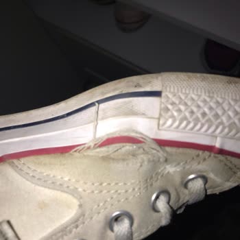 Converse Ayakkabının Kalitesizliği Ve İletişim Sorunu