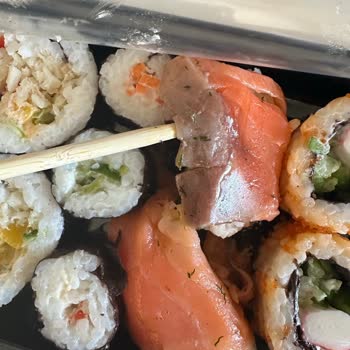 Bozuk Sushi Ve Yetersiz Destek Hizmeti