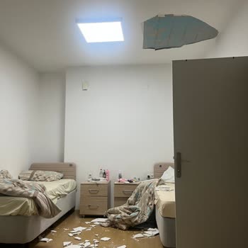 Bingöl'de Kız Yurdunda Tavan Çöktü, Müdürün Tavrı Şok Edici