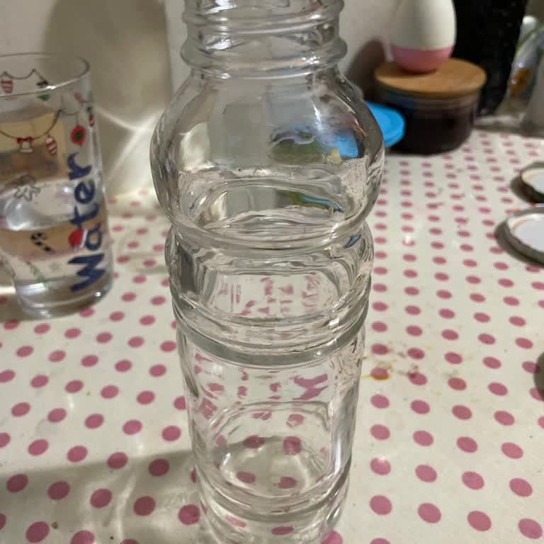 Pembe Kapaklı Su Şişesi İçin Yedek Kapak Arayışı