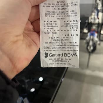 Adidas Mağazasında Fatura Ve Fiyat Sorunu