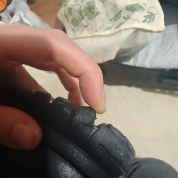 Kullanılmayan Ayakkabının Tabanı Nasıl Kırılır?