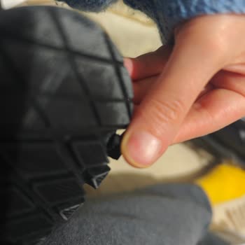 Kullanılmayan Ayakkabının Tabanı Nasıl Kırılır?