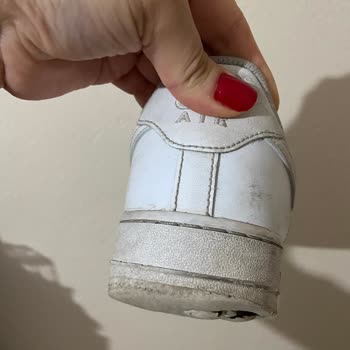 Air Force Ayakkabılarımda Beklenmedik Taban Sorunu