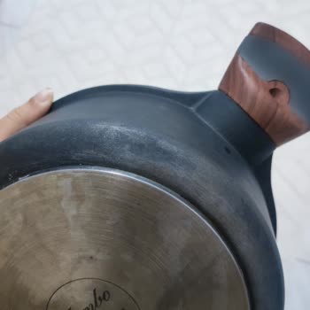 Granit Tencerede Kalıcı Lekeler Ve İletişim Sorunu