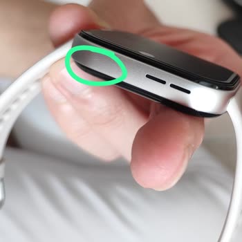 Çizik Gelen Akıllı Saat Ve İnatçı Firma