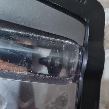 Philips Süpürge: Kalitesiz Plastik Ve Sürekli Arızalar