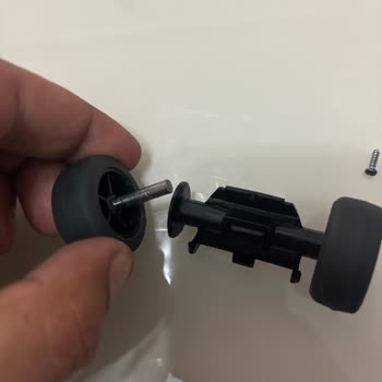 Philips Süpürge: Kalitesiz Plastik Ve Sürekli Arızalar