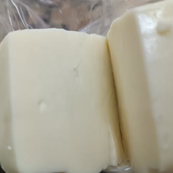 BİM'de Satılan Peynirden Kıl Çıktı Üretim Koşulları Şüpheli