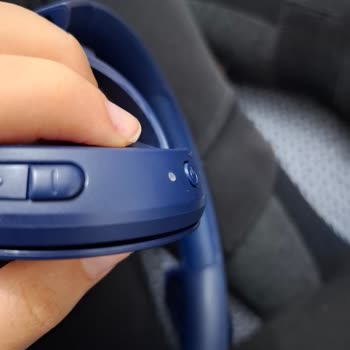 JBL TUNE570BT Kulaklık Tuşu Sorunu