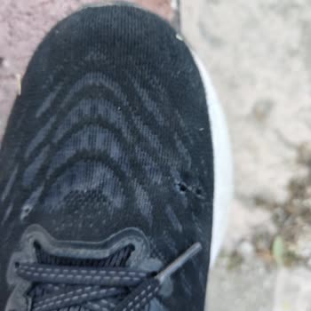 Asics Ayakkabımda Beklenmedik Kalite Sorunu Ve İletişim Eksikliği