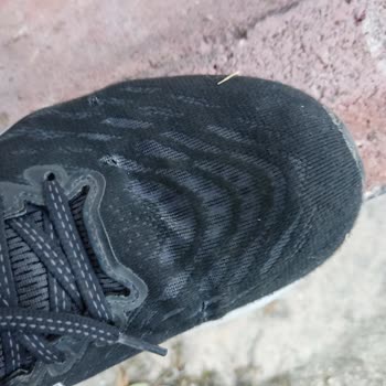 Asics Ayakkabımda Beklenmedik Kalite Sorunu Ve İletişim Eksikliği
