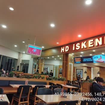 HD İskender'de Sahte Hellim Peyniri Şoku
