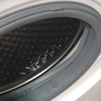 Yeni Çamaşır Makinesindeki Lastik Anomalisi