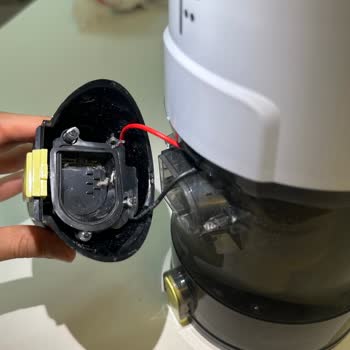 Hediye Süpürge Kırıldı: Çözüm Bekliyorum