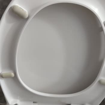 Vitra Klozet Kapaklarında Kalite Sorunu