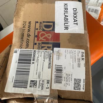 100.000 TL'lik Telefonun Suya Maruz Kalması: D&R Alışverişinde Yaşadığım Kabus