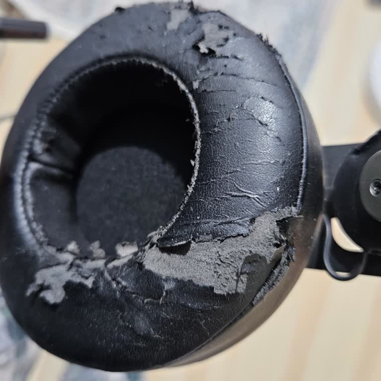 James Donkey 712 Kulaklık Pedleri Hızla Yıpranıyor