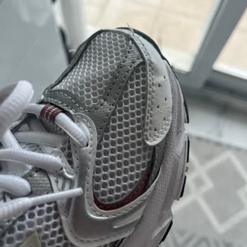 New Balance Ayakkabının Kalitesizliği Ve İlgisiz Müşteri Hizmeti