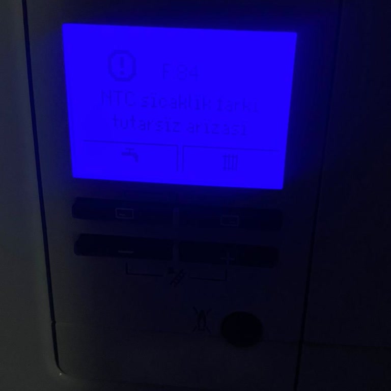 Kombi Servisi Sorunu: Sıcak Su Yok, Petekler Soğuk