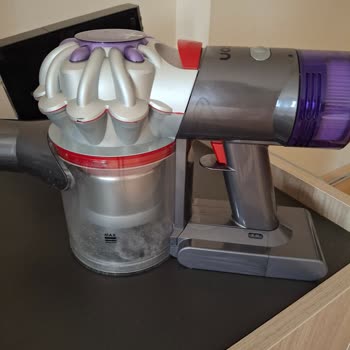 Dyson V8 Süpürge Başlığından Gelen Rahatsız Edici Sesler