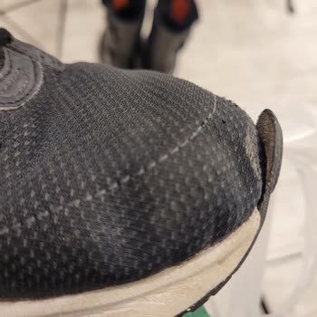 Kusurlu Nike Ayakkabı Ve Deichmann Sorunu