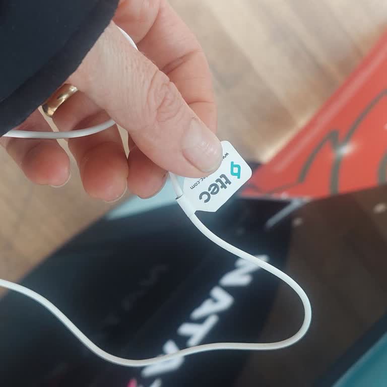 Kısa Sürede Bozulan Kulaklık Ve Teknik Servis Eksikliği