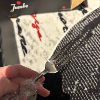 Kırık Tabaklar Ve Müşteri Hizmetleriyle Yaşanan Sorunlar