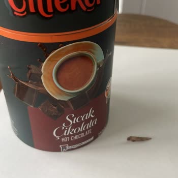 Sıcak Çikolatada Tehlikeli Tahta Parçası Şoku