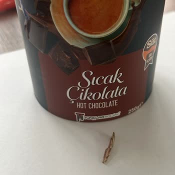 Sıcak Çikolatada Tehlikeli Tahta Parçası Şoku