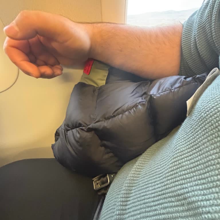 Uçakta El Bagajı Kaosu Ve Güvenlik Endişesi