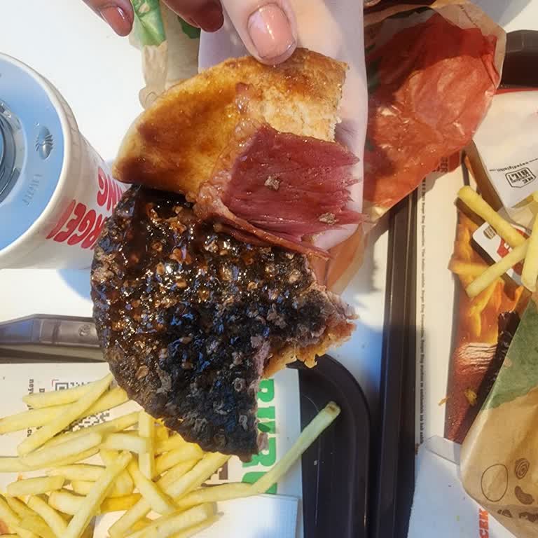 Burger King Ümraniye Meydan AVM'de Bayat Köfte Şoku!