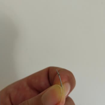 Bebek Uyku Tulumu İçinden Çıkan Tehlikeli İğne Ucu