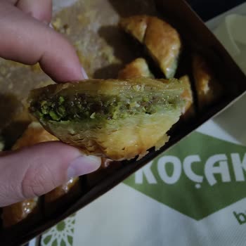Beklentilerin Altında Kalan Baklava Deneyimi Ve Sağlık Sorunları
