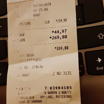 Uçakta Eriyen Tereyağı Ve Kirlenen Pantolon