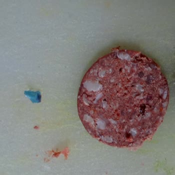 Sucukta Poşet Parçası: Hijyen Sorunu