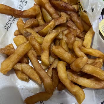 Öküz Burger Sankopark AVM'de Hayal Kırıklığı: Özensiz Paketleme Ve Bayat Ürünler