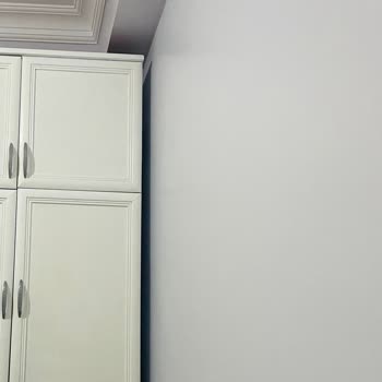 Yanlış Renk Seçimi: Açık Gri Yerine Mavi-Lila Sürprizi