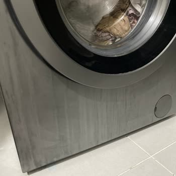 Beko Çamaşır Makinesi Üzerindeki Lekeler Tekrarlıyor