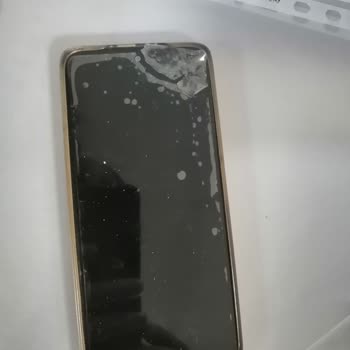 Xiaomi Servisinde Ekran Koruma Sorunu Ve Mağduriyet