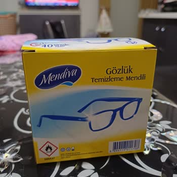 Gözlük Temizleme Mendili Faciası: Çiziklerle Dolan Gözlükler