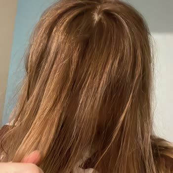 Zeynep Bor Kuaför İzmit Kumral Saçımı Turuncu Yaptı