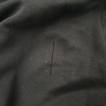 Pantalones Nike Tech defectuosos, mala calidad y reembolso negado