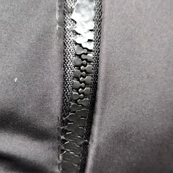 Yanmış Fermuarlı Ürün Ve İletişimsizlik Sorunu