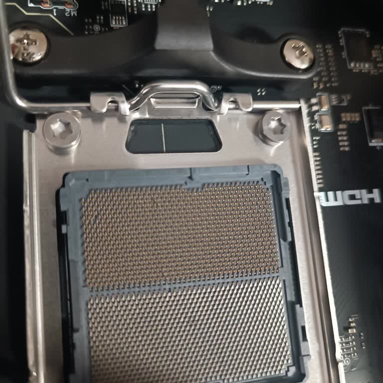 Sinerji Bilgisayar Kırık Ve Yamuk Ana Kart Pimleri: Kullanılmış Ürün Şikayeti