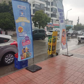 Efes'ten Beklenen Destek: Tabela Ve Flama Sorunu