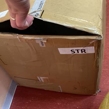 Dikkatsiz Paketleme Ve Uzun Teslimat Süresi