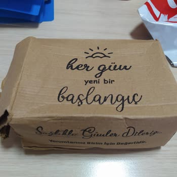 Kargo Teslimatında Akmış Ürün Ve Ulaşılamayan Müşteri Hizmetleri