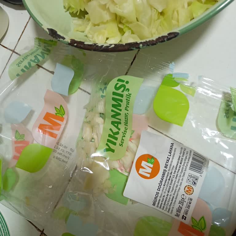 Migros Paket Lahanada Kimyasal Koku Şoku