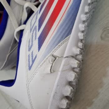 Adidas Ayakkabı İlk Kullanımda Yırtıldı Ve İade Reddedildi